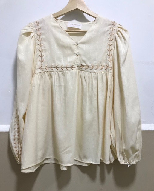 BLUSA CARLA.
