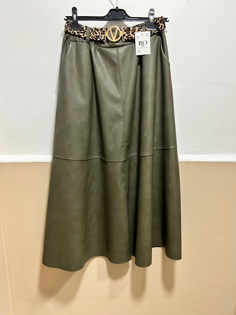 FALDA CAPA EFECTO PIEL.