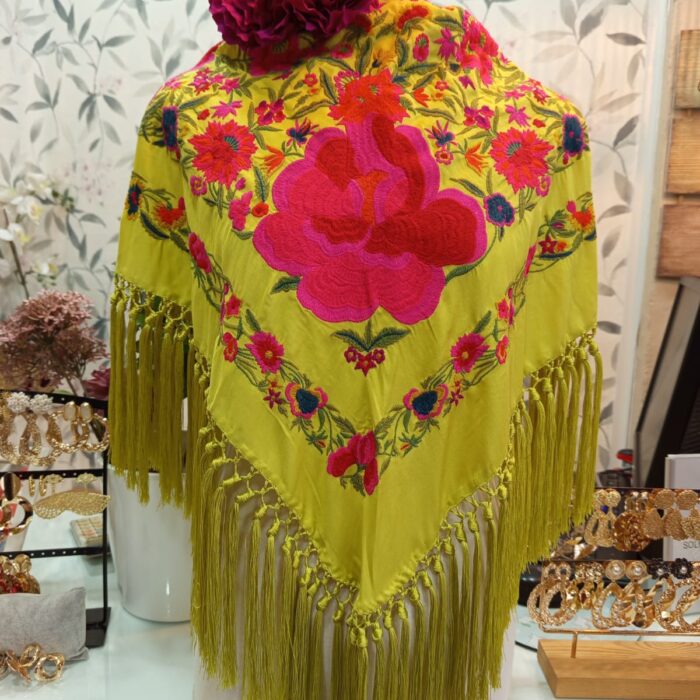 MANTÓN SEDA MODELO PEPA Verde Lima con Fucsia.