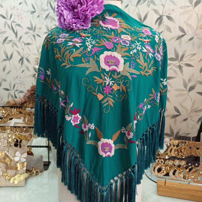 MANTÓN SEDA MODELO PEPA Verde con Malva.