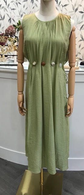 VESTIDO MIDI PLIEGUES.