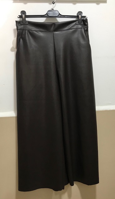 PANTALÓN POLIPIEL.