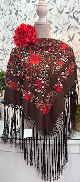 MANTÓN SEDA MODELO BEGOÑA Moka