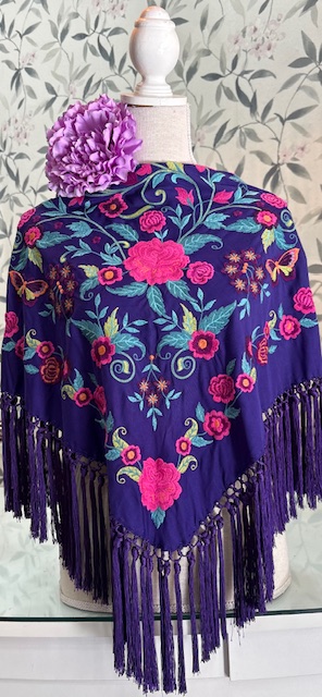 MANTÓN SEDA MODELO DANIELA Morado