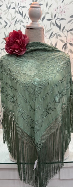 MANTÓN SEDA MODELO CANDELA Jabonoso