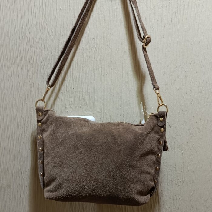 BOLSO TACHUELAS