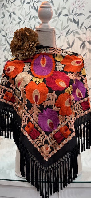 MANTÓN SEDA MODELO MARTA Negro