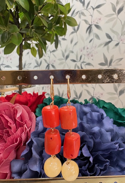 PENDIENTES DE HUESO y CORAL
