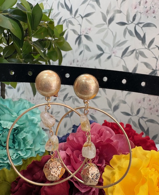 PENDIENTES ARO DORADO con Lágrima Blanco Nacarado