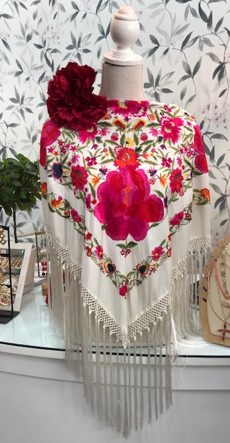 MANTÓN SEDA MODELO CAYETANA BLANCO